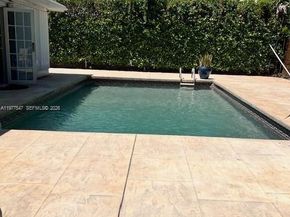 3911 SW 61st Ave, Miami FL 33155