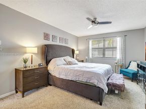 9900 NW 2nd Ct, Plantation FL 33324