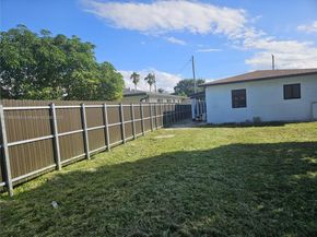 219 NW 7th Ct, Hallandale Beach FL 33009