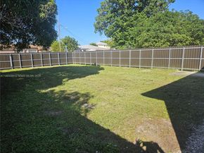 219 NW 7th Ct, Hallandale Beach FL 33009
