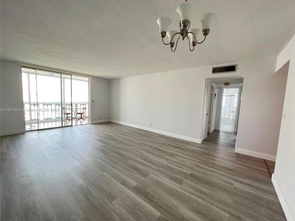301 NE 14th Ave 608, Hallandale Beach FL 33009