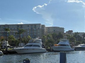 1800 NW 24th AVE 205, Miami FL 33125
