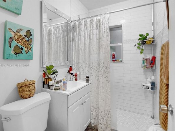 3462 SW 27th St, Miami FL 33133