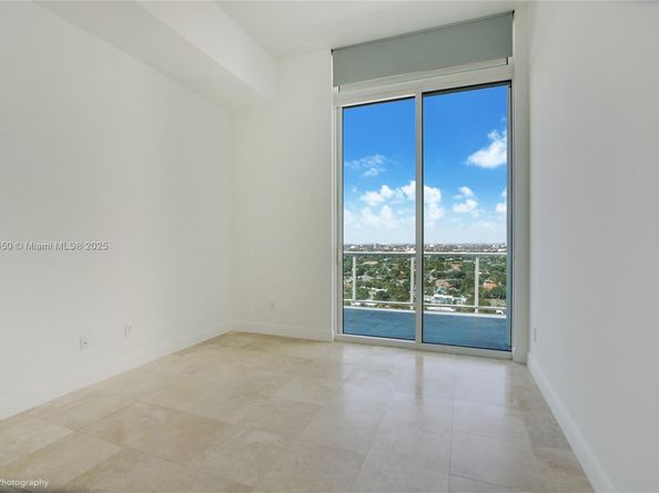2525 SW 3rd Ave PH04, Miami FL 33129