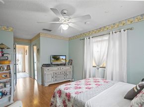 15824 Cotswold Ct, Davie FL 33331