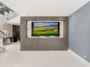 6763 SW 106 pl, Miami FL 33173