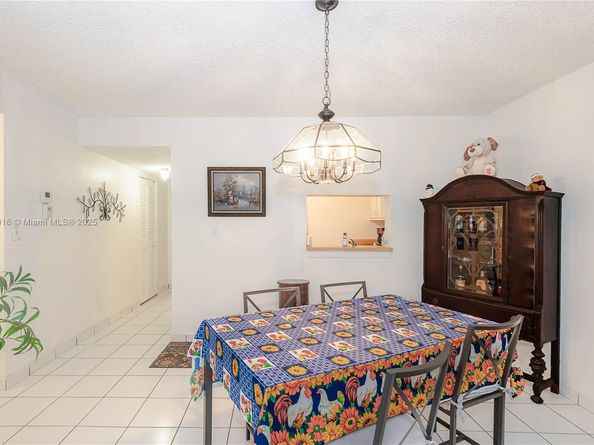 2800 Somerset Dr 115J, Lauderdale Lakes FL 33311