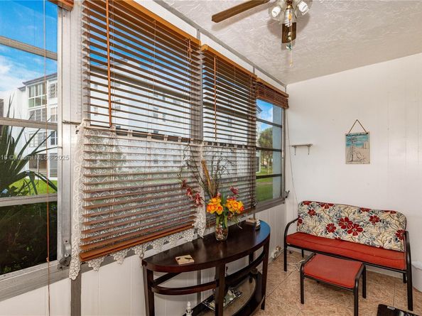 2800 Somerset Dr 115J, Lauderdale Lakes FL 33311