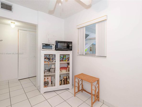 2800 Somerset Dr 115J, Lauderdale Lakes FL 33311