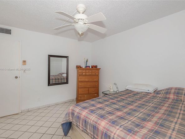 2800 Somerset Dr 115J, Lauderdale Lakes FL 33311