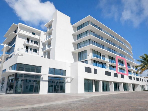 3319 N Ocean Drive TH6, Hollywood FL 33019