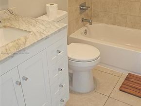 1900 NE 8th Ct 308, Fort Lauderdale FL 33304