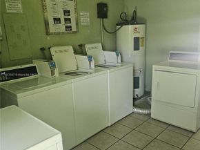 1900 NE 8th Ct 308, Fort Lauderdale FL 33304