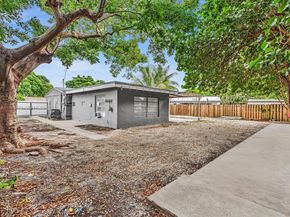 1624 S 23rd Ave, Hollywood FL 33020