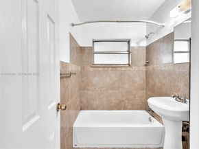 1624 S 23rd Ave, Hollywood FL 33020