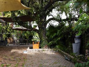 5763 NW 97th Ct, Doral FL 33178