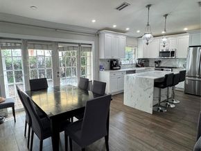 5763 NW 97th Ct, Doral FL 33178