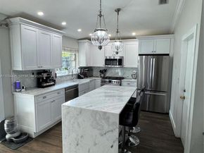 5763 NW 97th Ct, Doral FL 33178