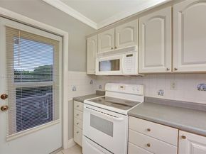 5000 NW 36th St 609, Lauderdale Lakes FL 33319
