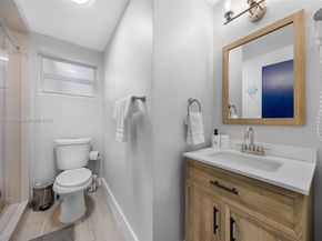 817 SW 12th St, Fort Lauderdale FL 33315