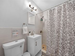 817 SW 12th St, Fort Lauderdale FL 33315