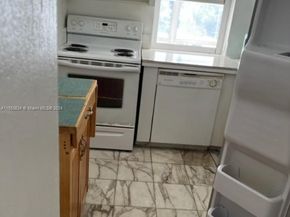 17560 Atlantic Blvd 301, Sunny Isles Beach FL 33160