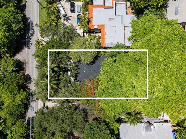 4286 S Douglas Rd, Miami FL 33133