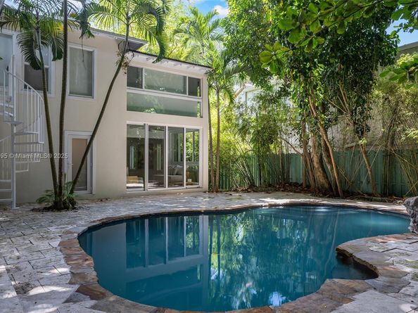 4286 S Douglas Rd, Miami FL 33133