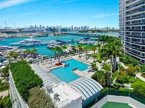 400 Alton Rd TH1A, Miami Beach FL 33139