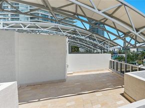 400 Alton Rd TH1A, Miami Beach FL 33139