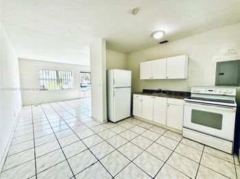 5241 NW 11th Ave
