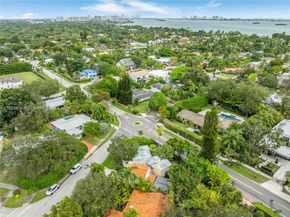 8634 NE 10th Ave, Miami FL 33138