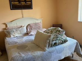 219 NE 14th Ave 406, Hallandale Beach FL 33009