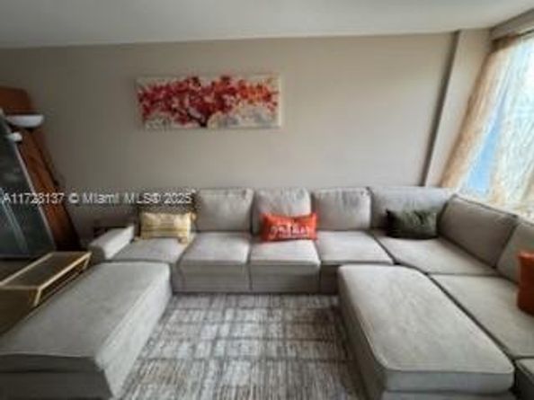 250 180th Dr 455, Sunny Isles Beach FL 33160