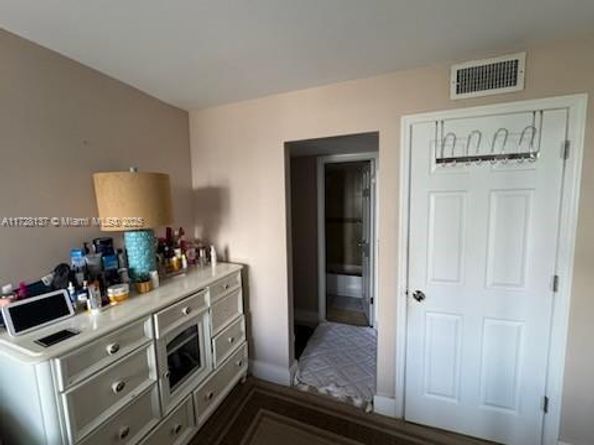250 180th Dr 455, Sunny Isles Beach FL 33160
