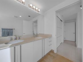 3030 NE 188th St 602, Aventura FL 33180