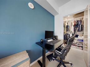 3030 NE 188th St 602, Aventura FL 33180