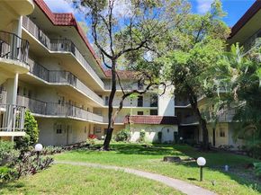 3360 Spanish Moss Ter 104, Lauderhill FL 33319