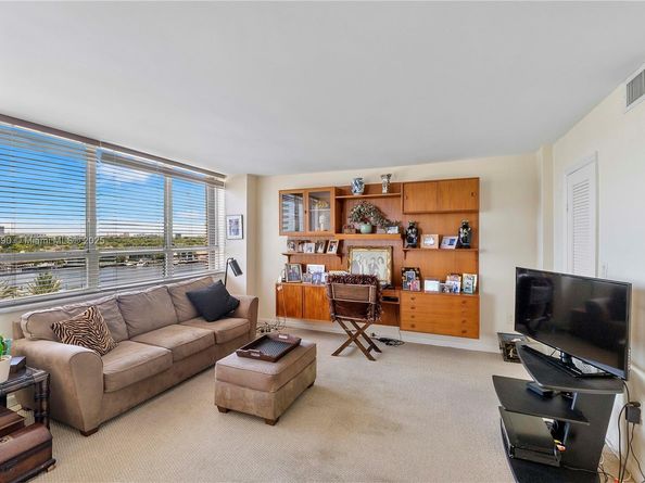 3 Grove Isle Dr C706, Miami FL 33133