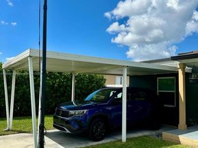 651 E 38th St, Hialeah FL 33013
