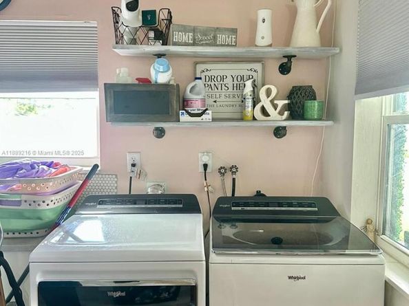 651 E 38th St, Hialeah FL 33013