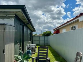 651 E 38th St, Hialeah FL 33013