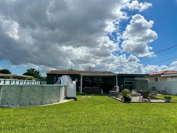 651 E 38th St, Hialeah FL 33013