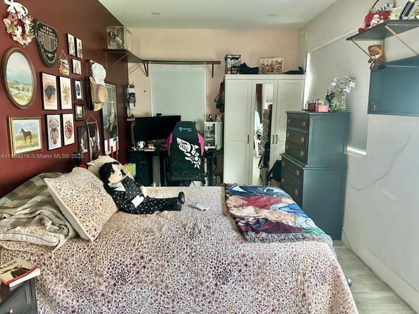 651 E 38th St, Hialeah FL 33013