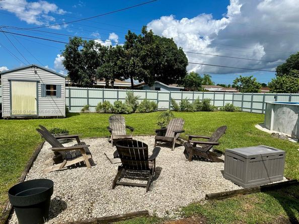 651 E 38th St, Hialeah FL 33013