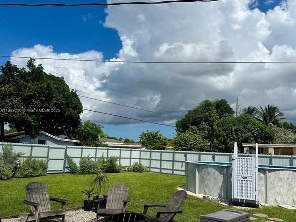 651 E 38th St, Hialeah FL 33013