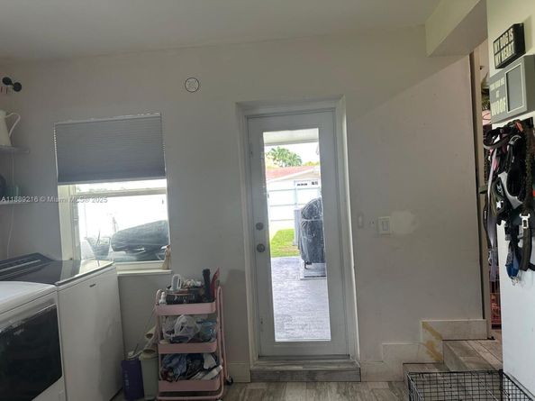 651 E 38th St, Hialeah FL 33013