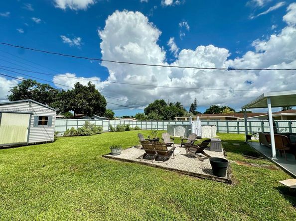 651 E 38th St, Hialeah FL 33013