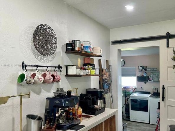 651 E 38th St, Hialeah FL 33013
