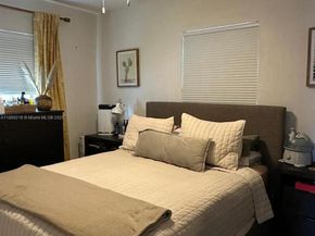 651 E 38th St, Hialeah FL 33013